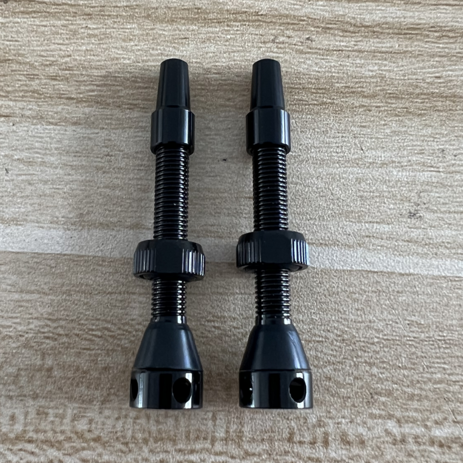 High air flow tubeless valve